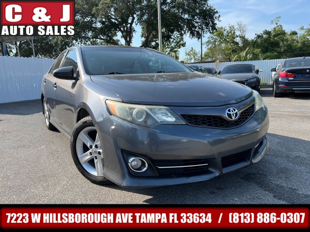 2014 Toyota Camry SE