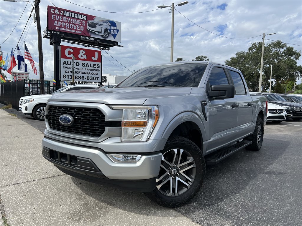 2021 Ford F-150 XL's photo