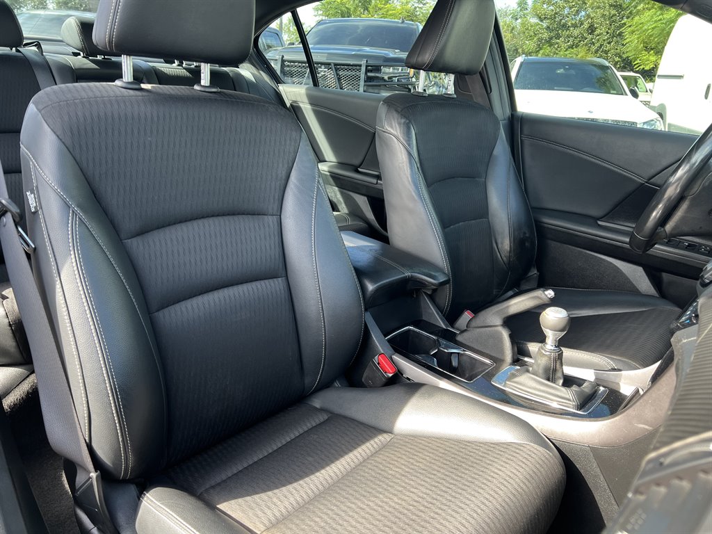 2017 Honda Accord Sport - Photo 21