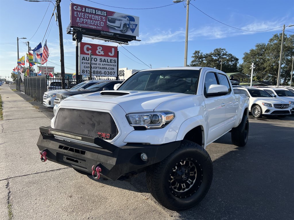 2016 Toyota Tacoma TRD Sport's photo