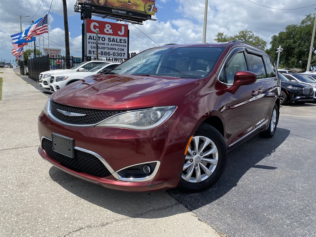 2017 Chrysler Pacifica Touring-L