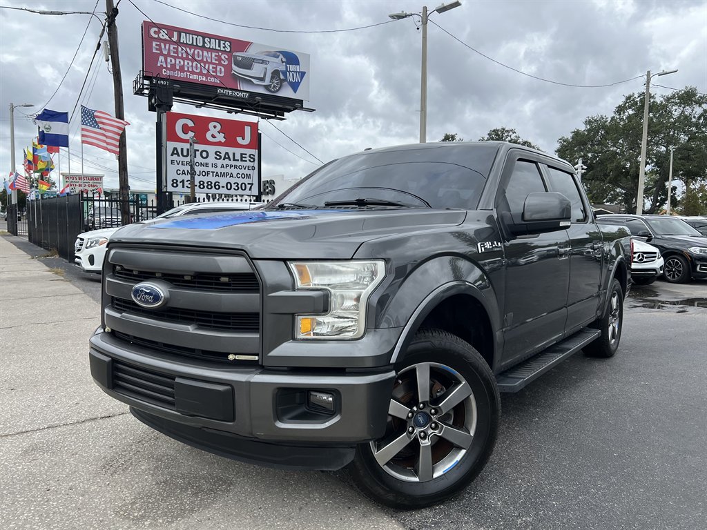 2015 Ford F-150 Lariat SuperCrew 145-in's photo