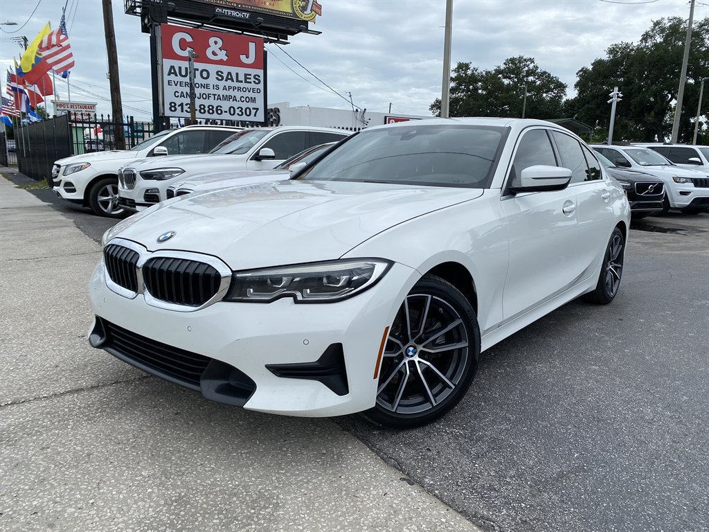 2019 BMW 3 Series 330i Sedan's photo