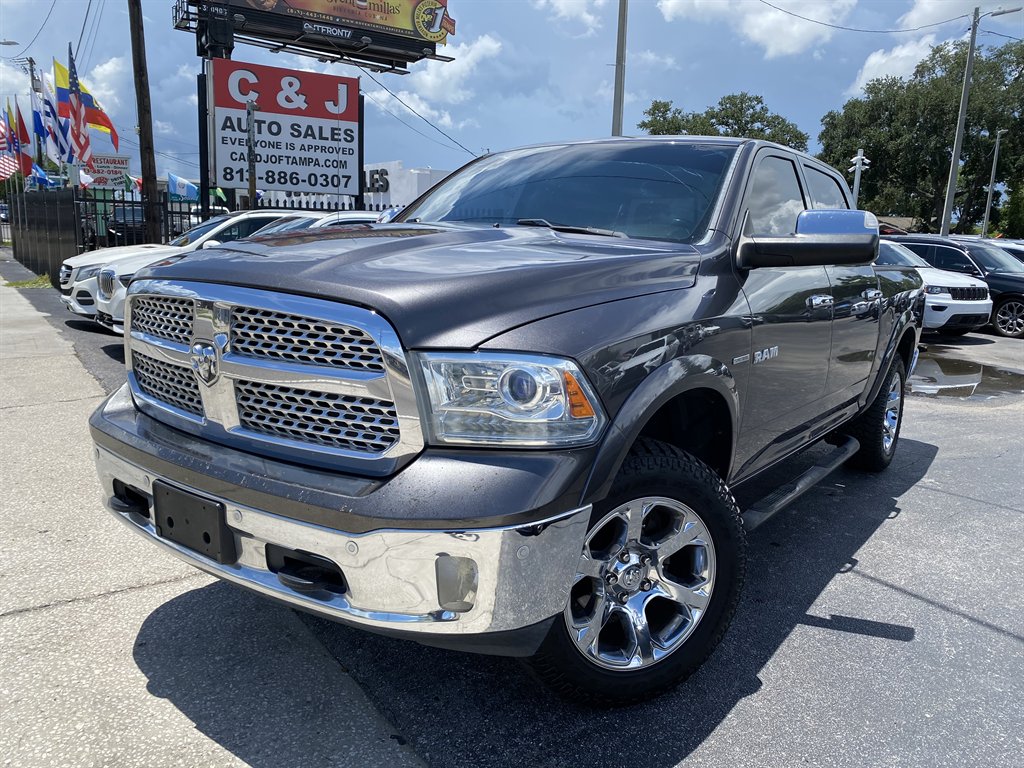 2016 RAM 1500 Laramie 4x4 Crew Cab 5'7's photo
