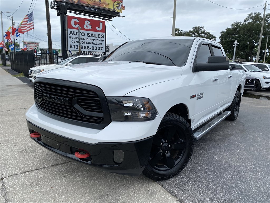 2015 RAM 1500 SLT Crew Cab 4x4 149"wb's photo